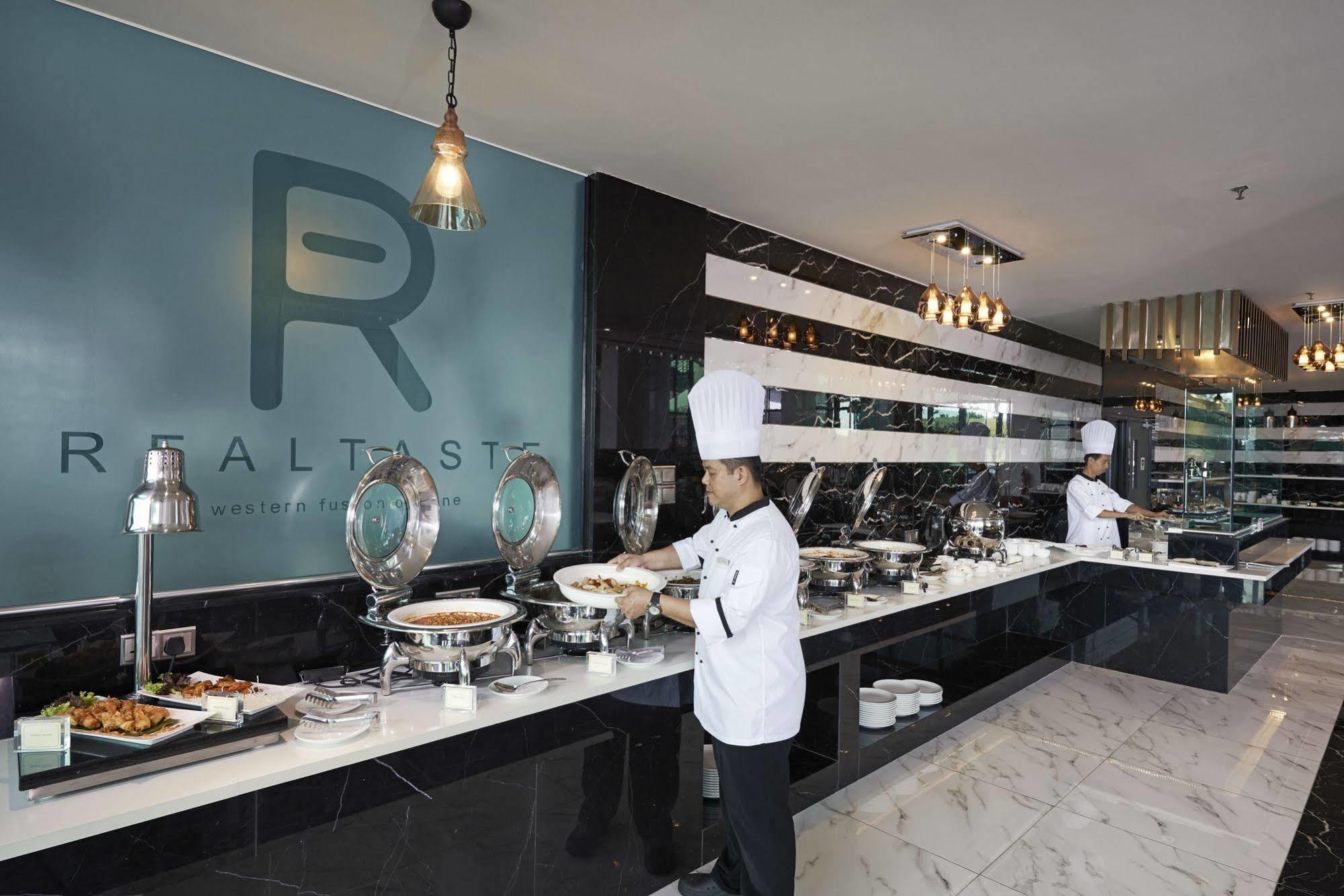 Purest Hotel Sungai Petani Ngoại thất bức ảnh